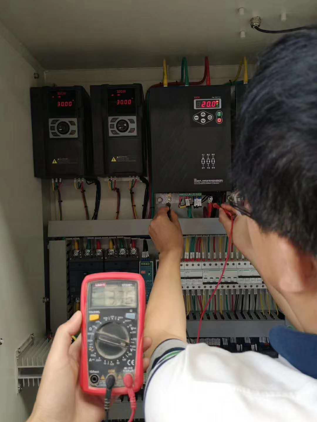 化工行業(yè)—調(diào)功器、變頻器(圖2)